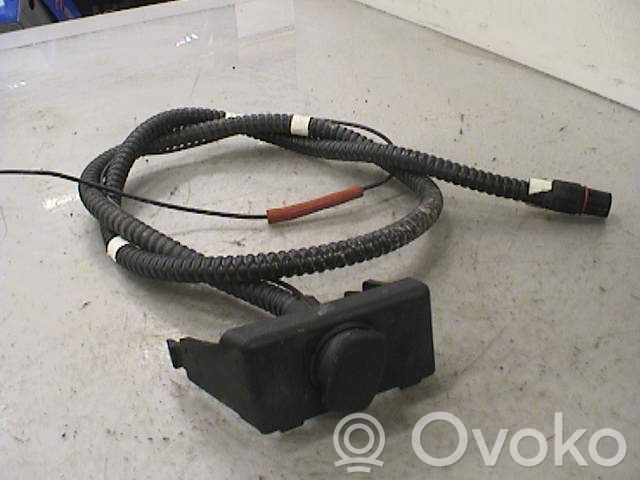 Renault Megane II Electric engine pre-heating system (optional) 