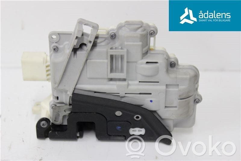Volkswagen PASSAT B7 Motor închidere centralizată 