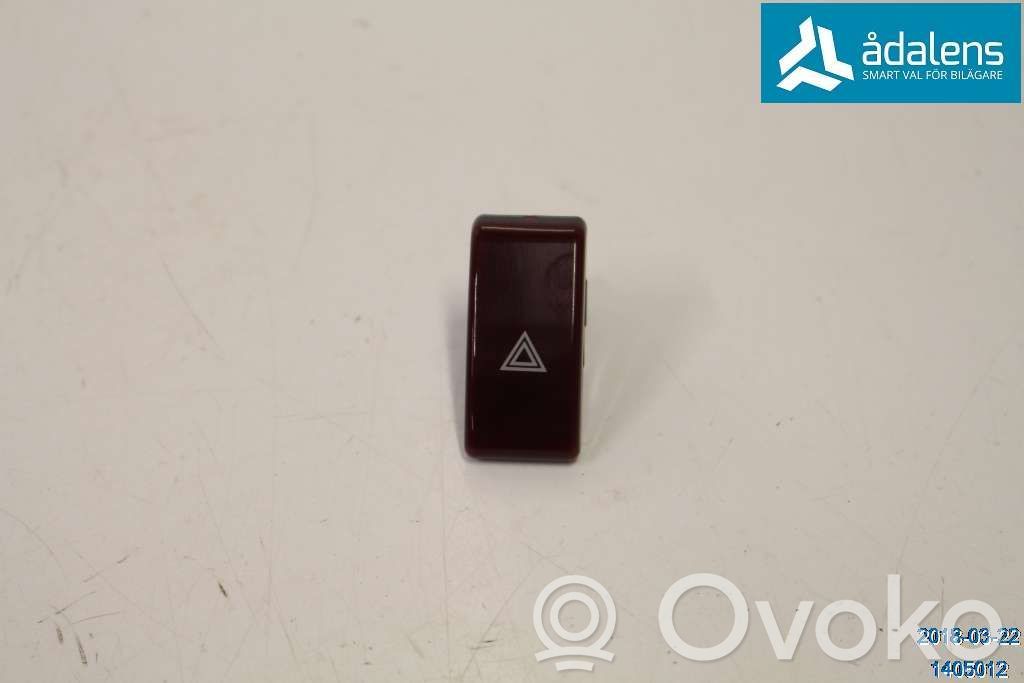 Subaru XV I Hazard light switch 