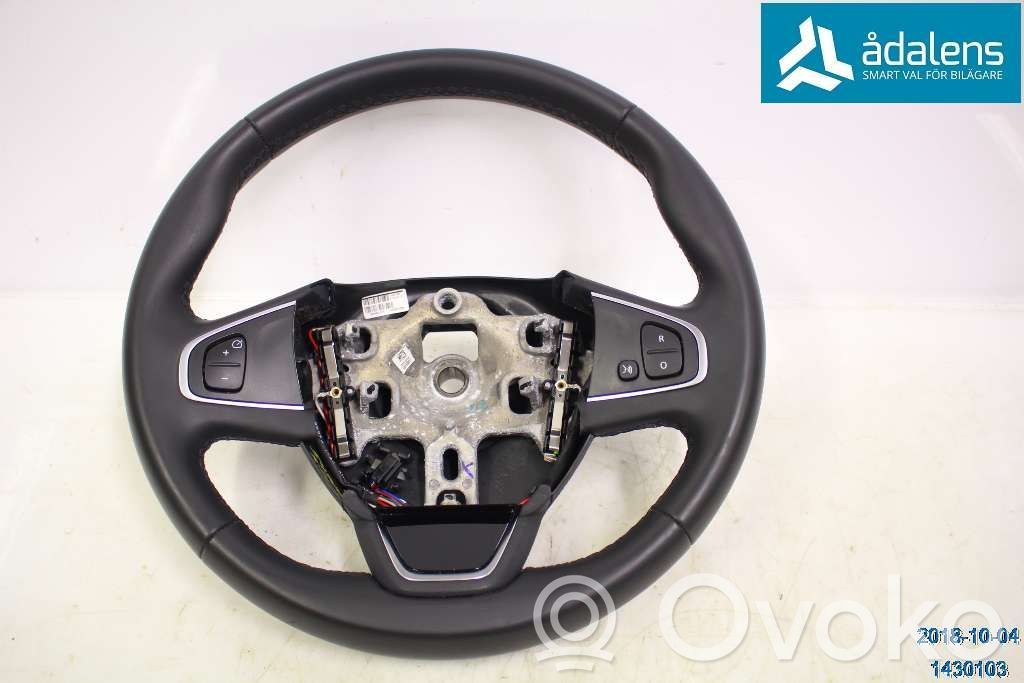 Renault Captur Steering wheel 