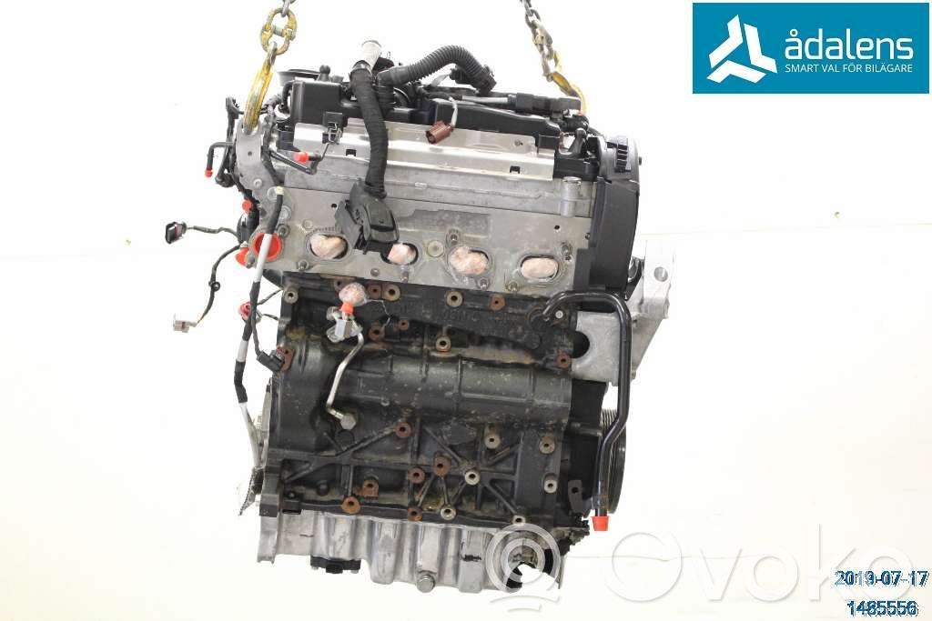 Silnik   04L100035AX,DDAA,04L100035A