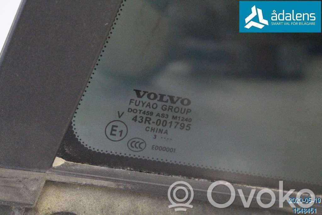 Volvo V60 Ventanilla de ventilación de la puerta trasera 