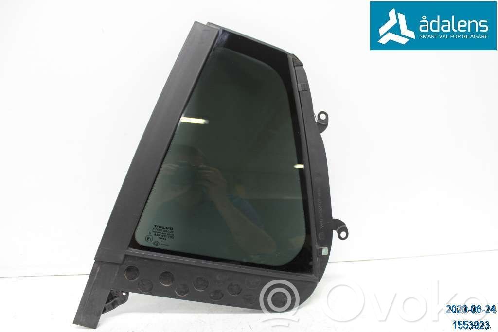 Volvo V60 Ventanilla de ventilación de la puerta trasera 