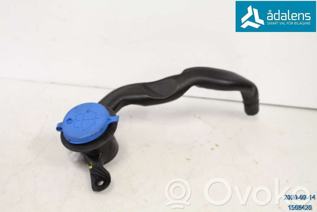 Volvo V60 Tubo riempimento della vaschetta del liquido lavavetri 