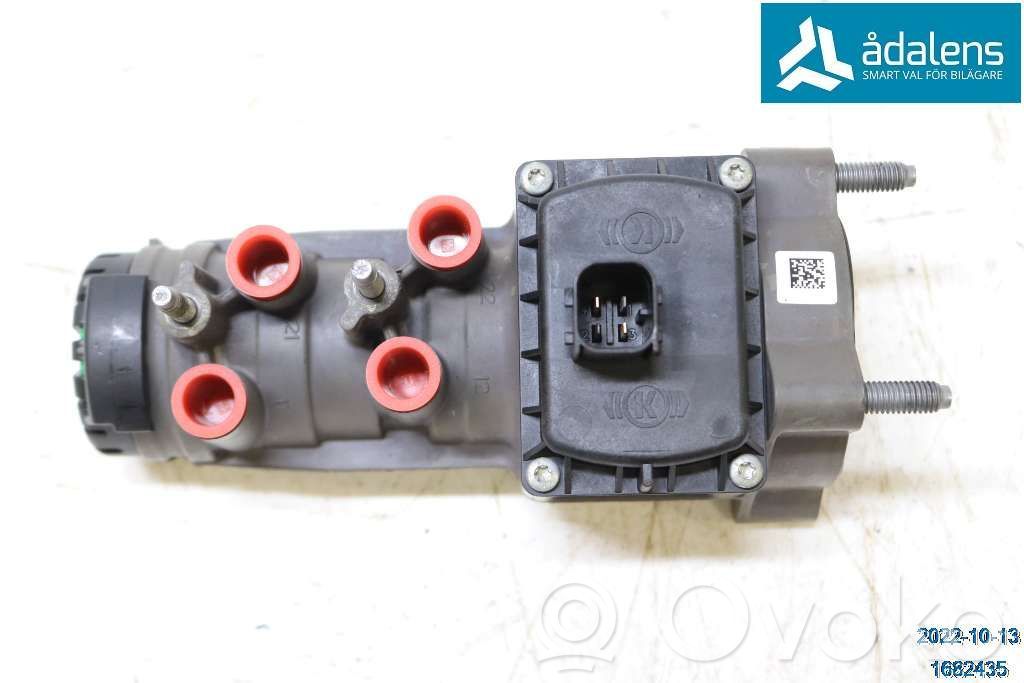 Volvo S90, V90 Scheinwerfer 