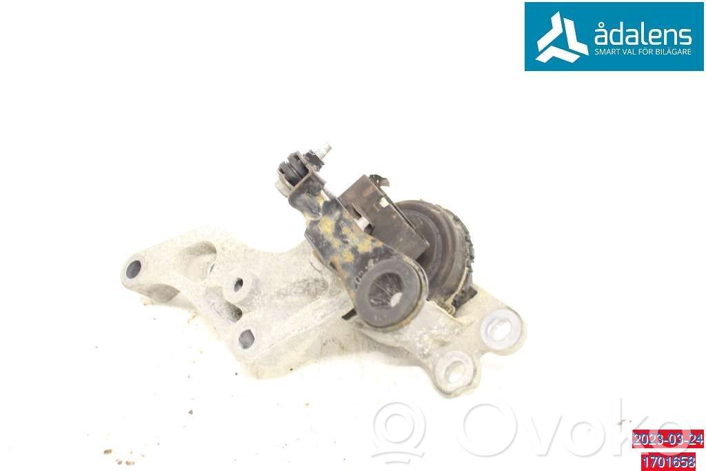 Engine mounting bracket   93868345