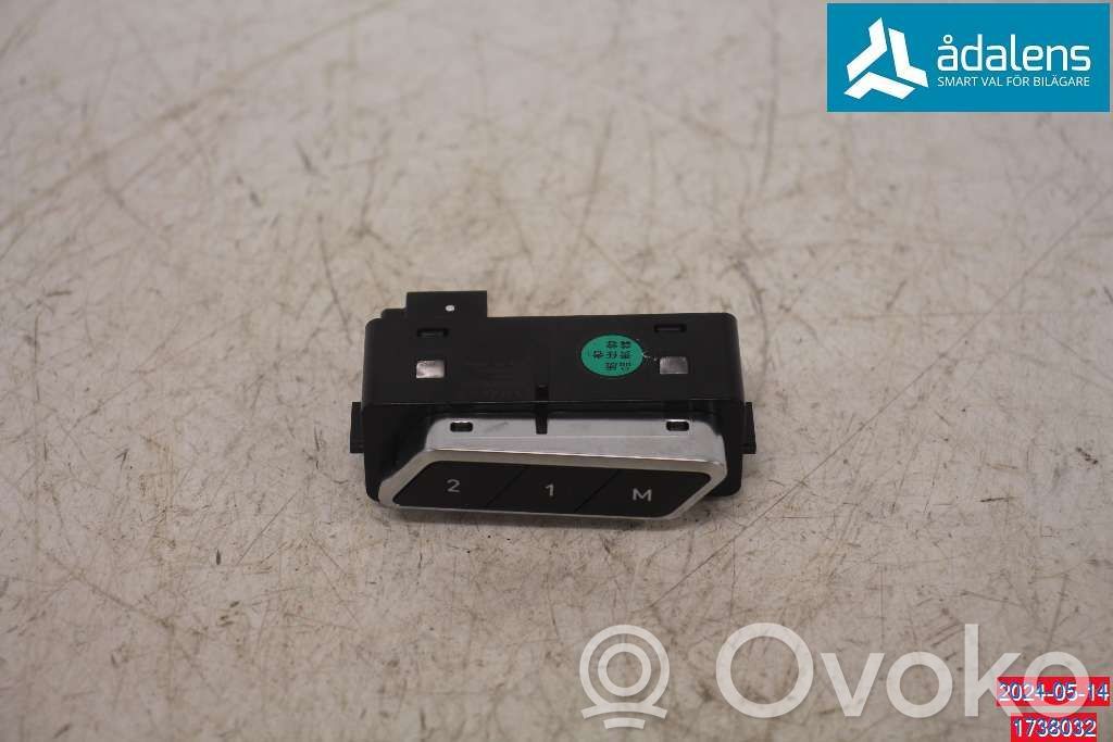 Lynk & co 01 Interruptor de memoria del asiento 