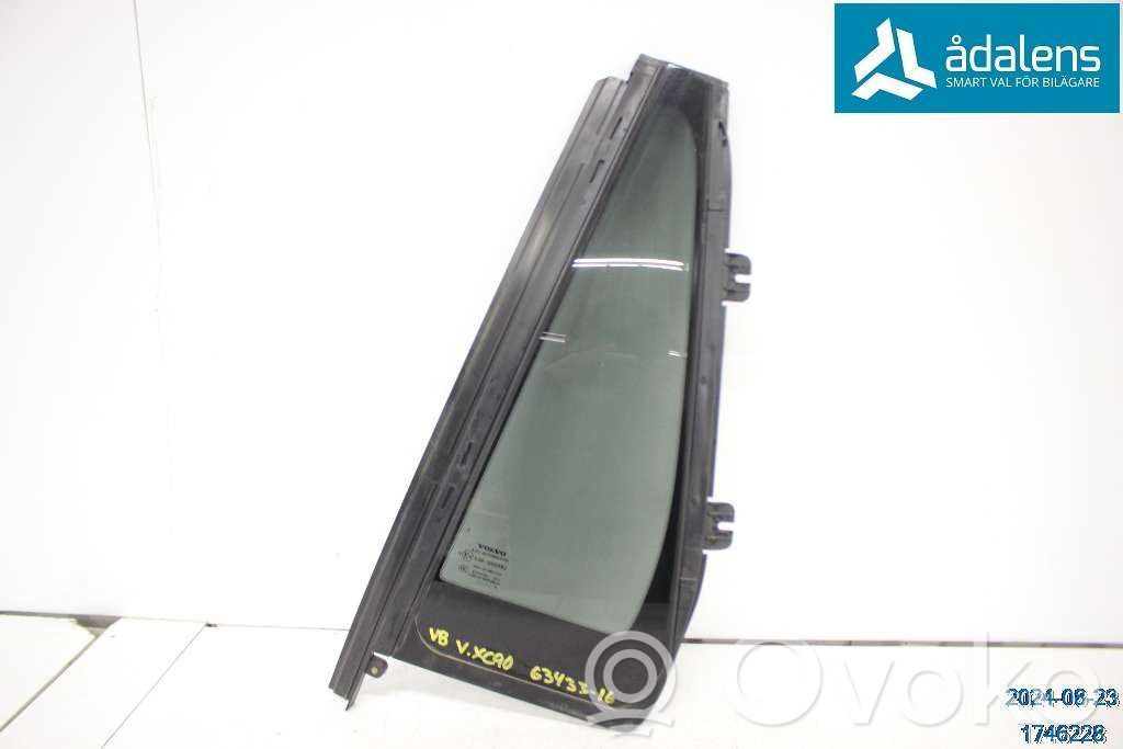 Volvo XC90 Ventanilla de ventilación de la puerta trasera 
