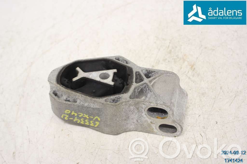 Volvo XC40 Engine mounting bracket 