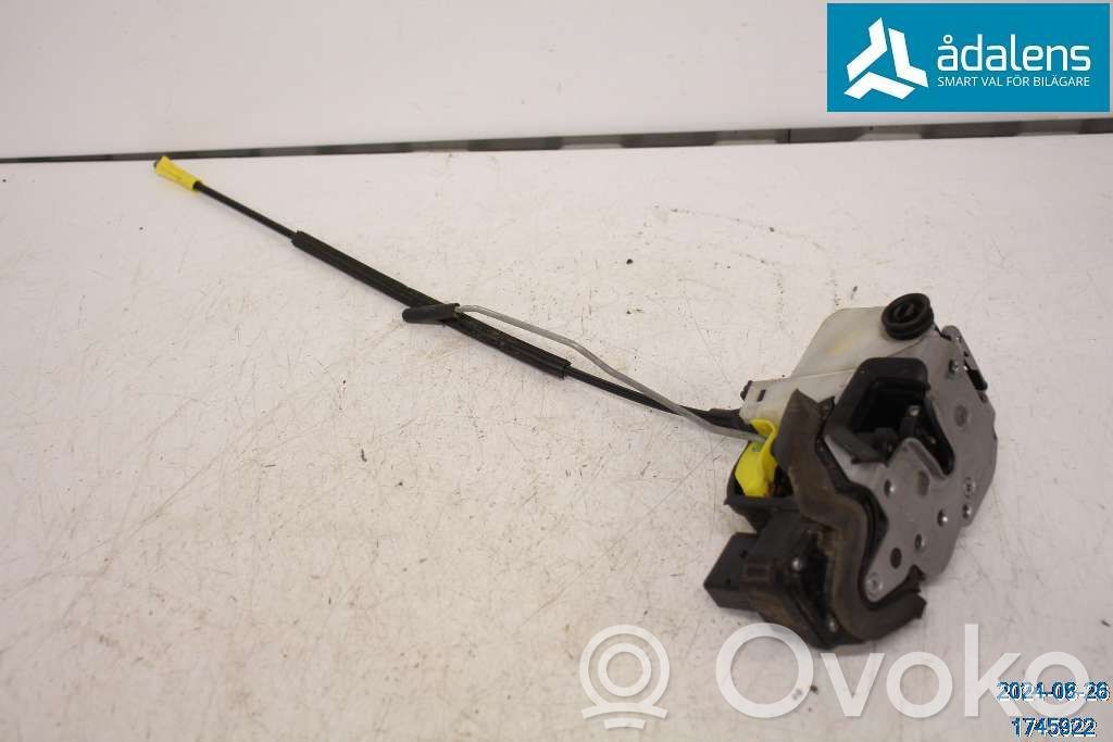 Opel Astra J Zamek drzwi tylnych 