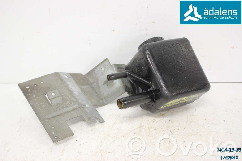 Volvo 740 Ohjaustehostimen nestesäiliö 