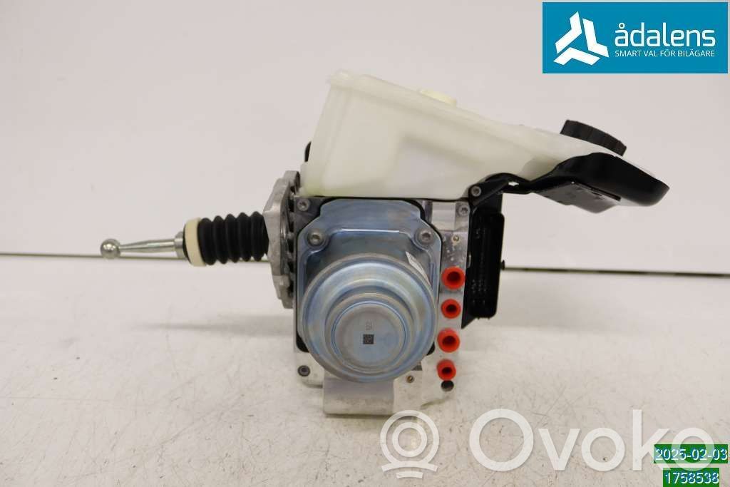 Volvo V90 Cross Country ABS bloks 
