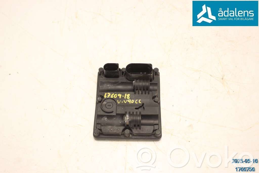 Volvo V90 Cross Country Transfer box differential control unit 