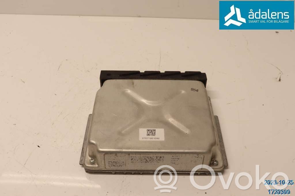 Volvo V70 Ignition relay 