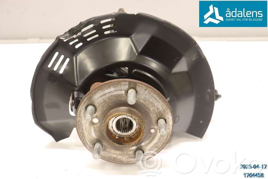 Toyota Corolla E210 E21 Fuso a snodo con mozzo ruota anteriore 