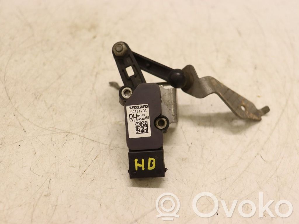 Volvo S90, V90 Headlight/headlamp level sensor 
