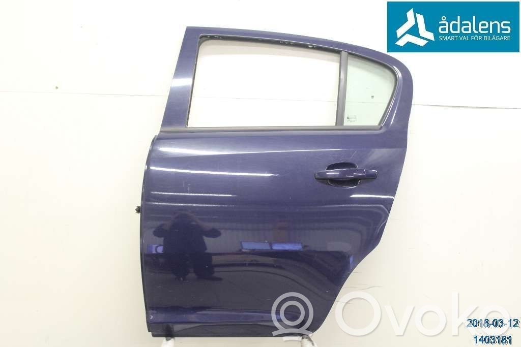 Galinės durys   93189342,124355