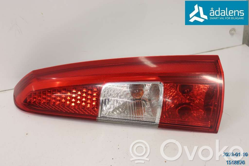 Volvo V70 Galinis žibintas kėbule 