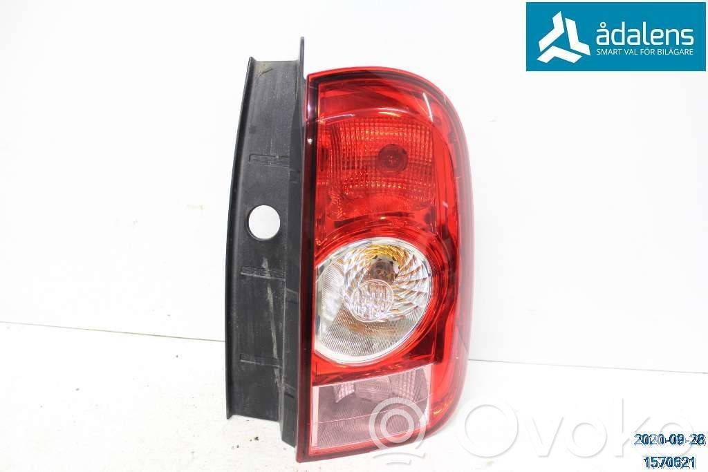 Dacia Duster Rear/tail lights 