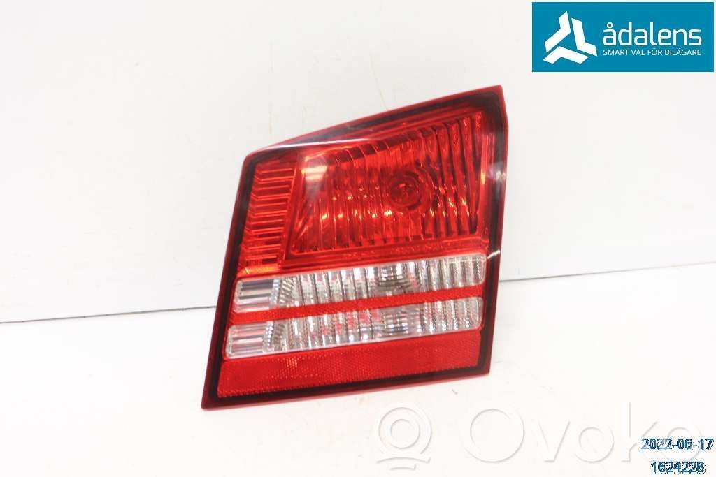 Dodge Journey Takaluukun takavalot 