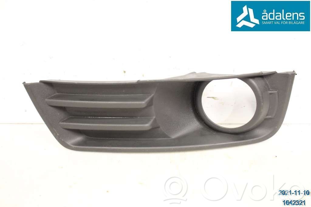Ford Focus C-MAX Priešrūkinio žibinto apdaila/ grotelės 