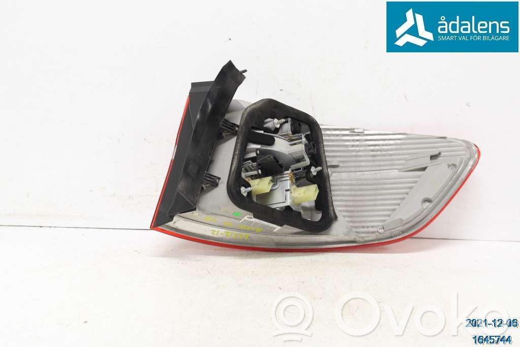 BMW X6 E71 Aizmugurējais lukturis virsbūvē 
