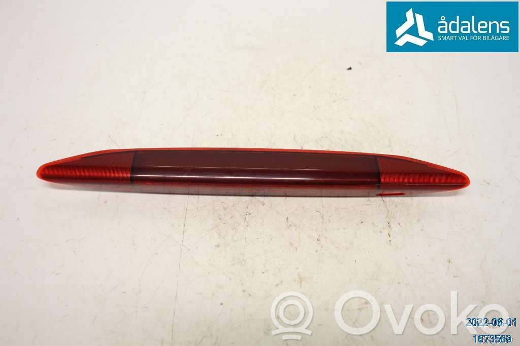 Subaru Legacy Third/center stoplight 