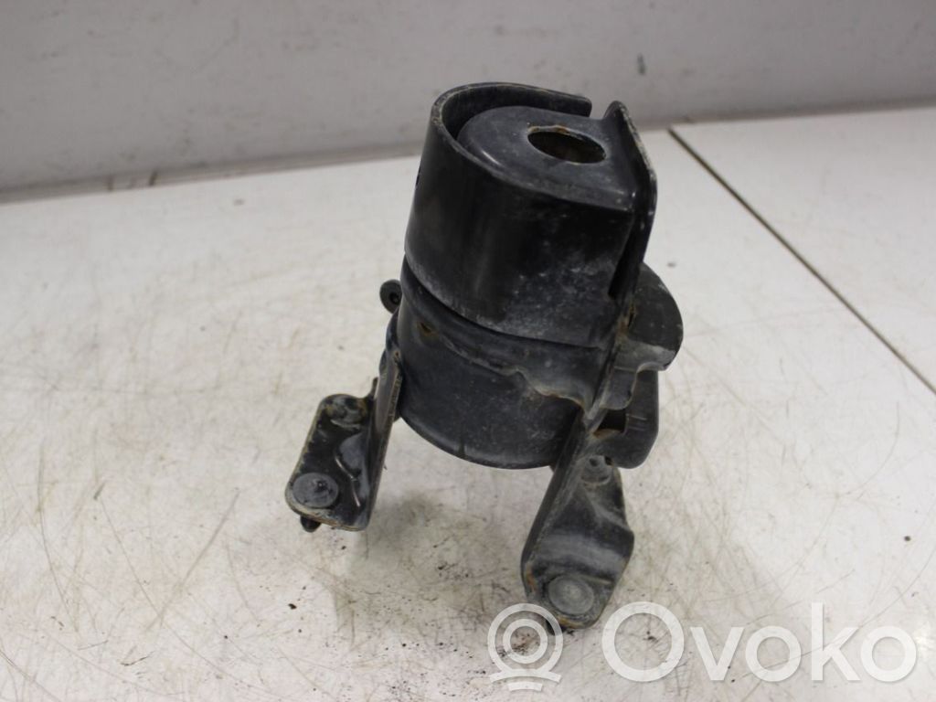 Toyota RAV 4 (XA50) Engine mounting bracket 