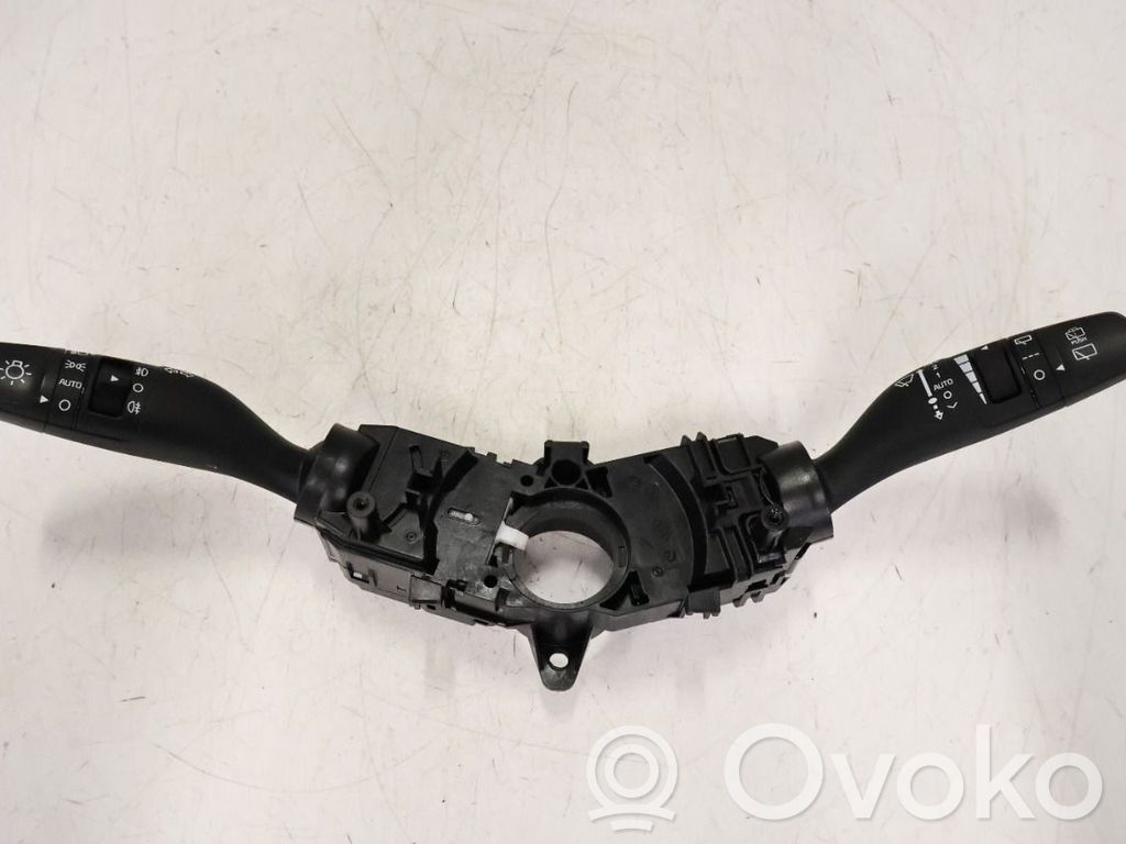 KIA Carens III Interruptor/palanca de limpiador de luz de giro 