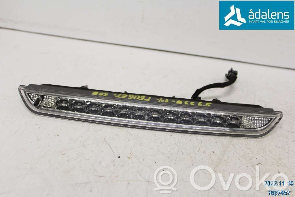 Peugeot 2008 I Luce d’arresto centrale/supplementare