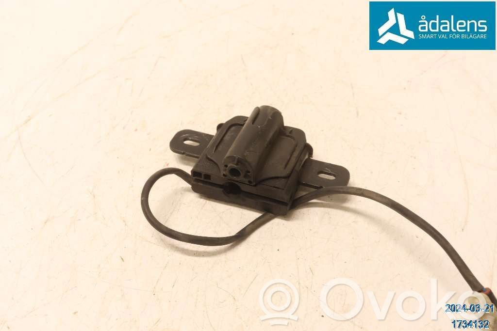 Volvo V60 Chiusura/serratura vano motore/cofano 