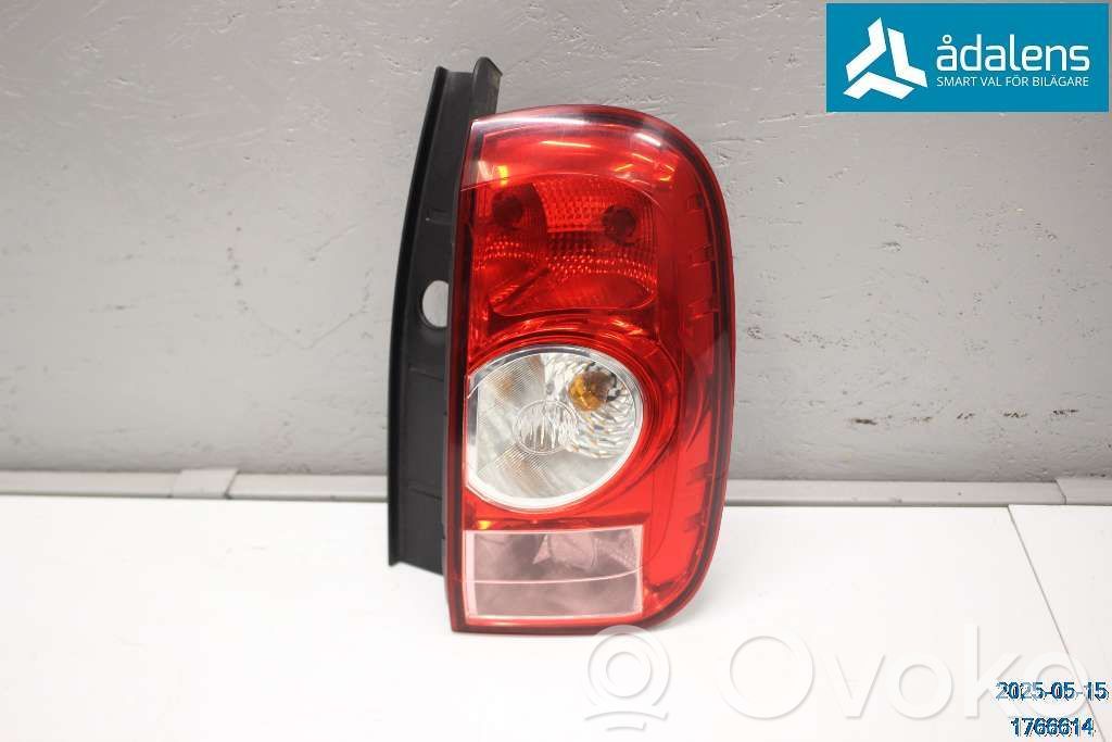 Dacia Duster Rear/tail lights 
