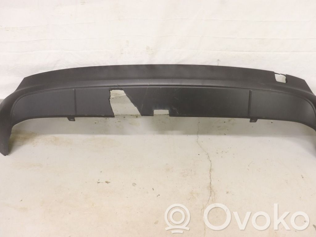 Ford Focus Apakšējā bampera daļa 