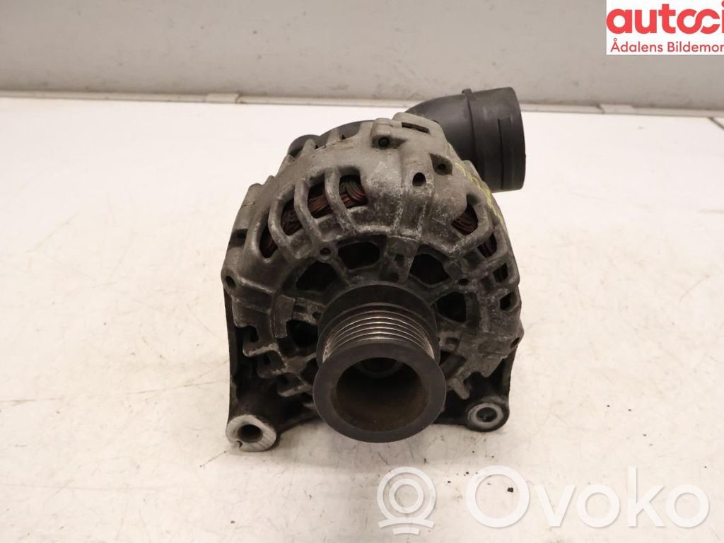 BMW 3 E46 Ģenerators 