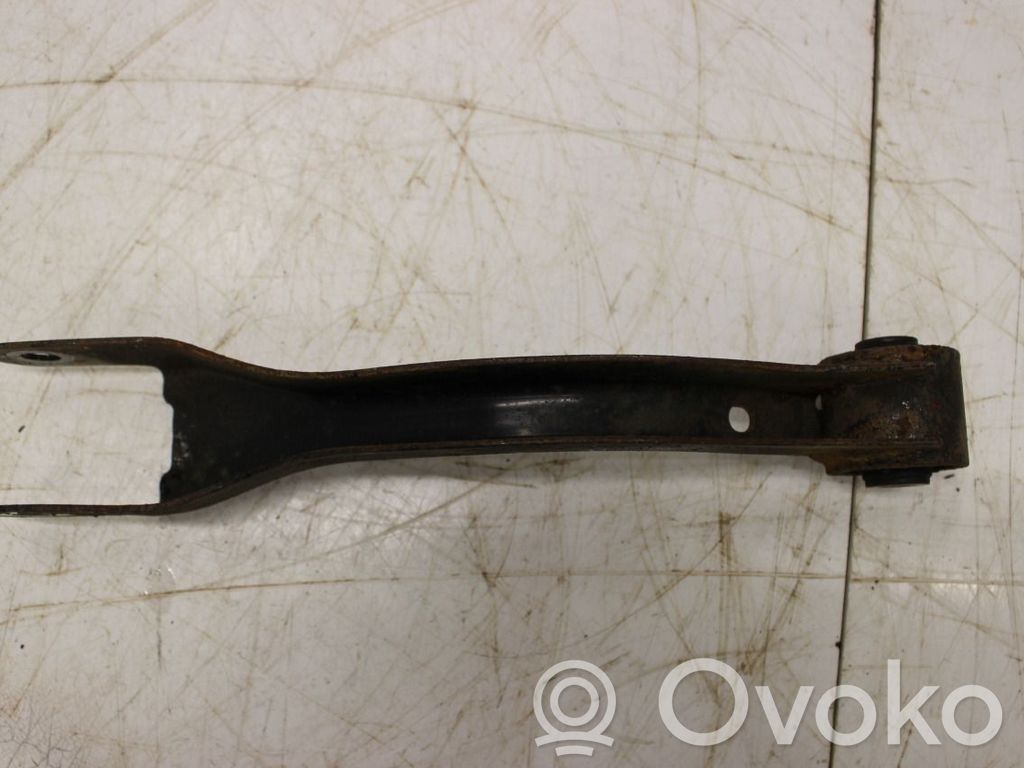 Rear control arm