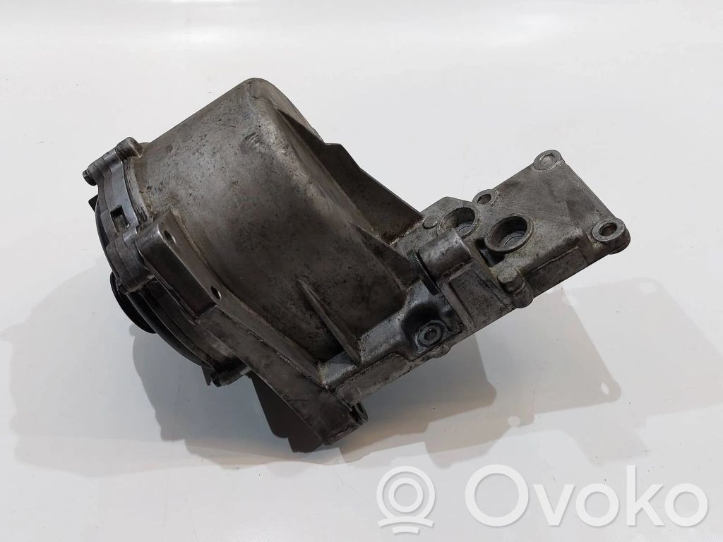 BMW 7 E65 E66 Ģenerators 