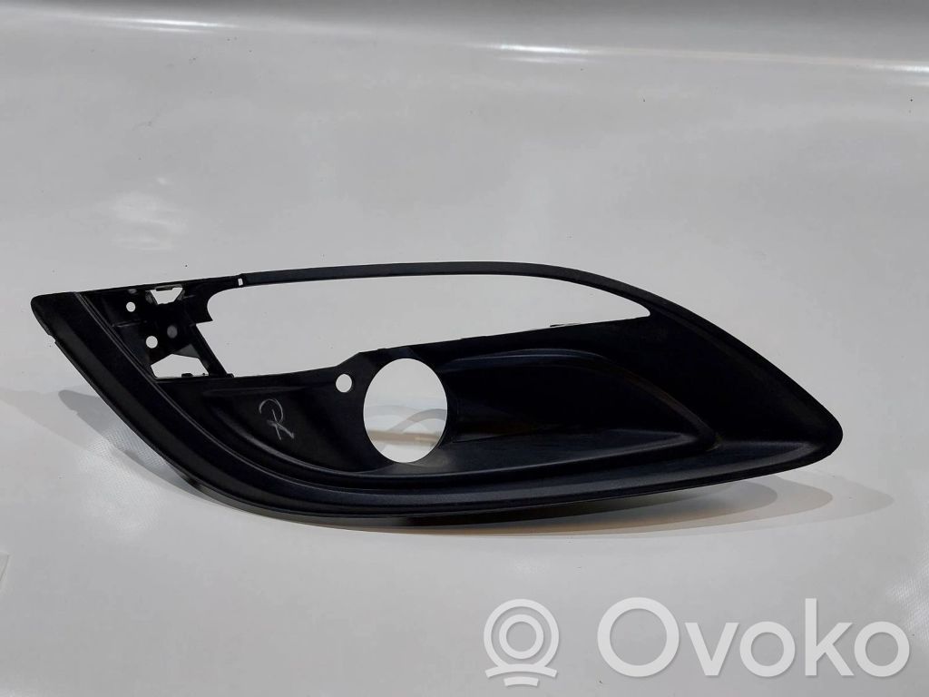 Opel Astra J Grilă/ornament proiector ceață față 