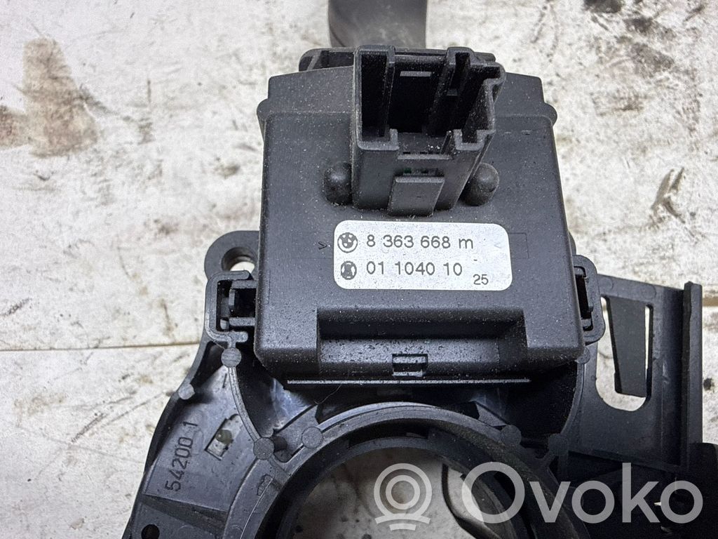 Suuntavilkun vipu   8363668,01104010