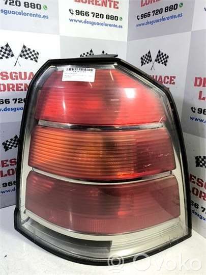 Opel Zafira B Lampă spate în caroserie 