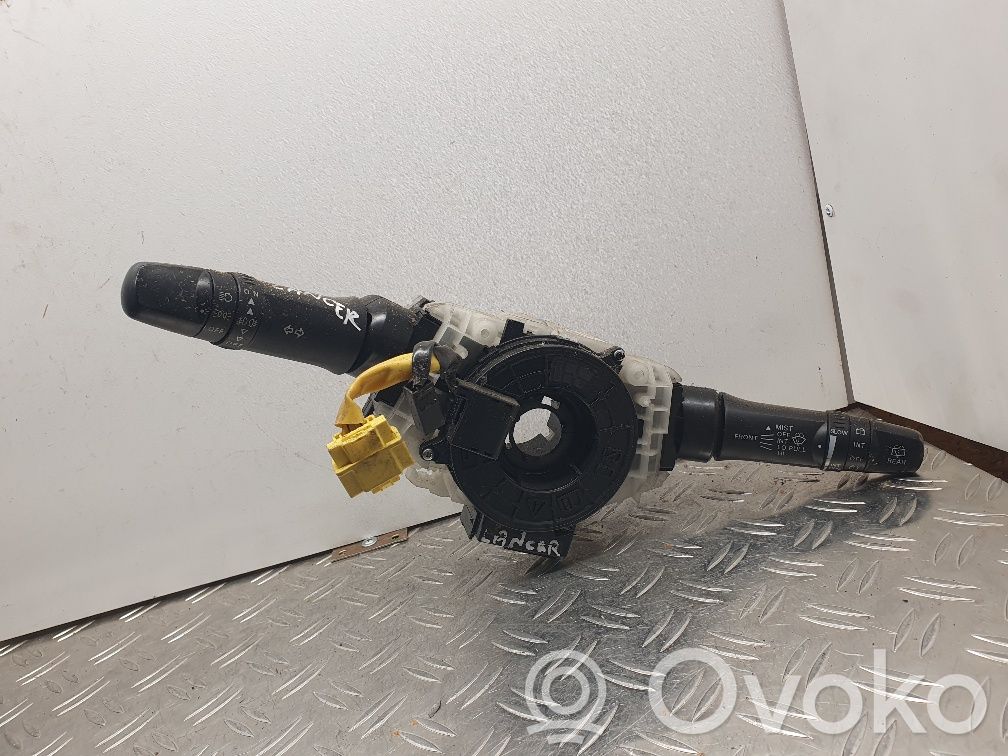 Mitsubishi Lancer X Commodo, commande essuie-glace/phare 