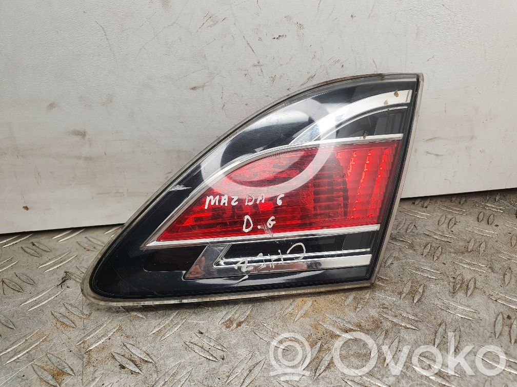 Mazda 6 Galinis žibintas dangtyje 