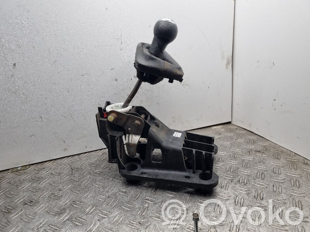 Citroen C3 Gear shifter/selector 