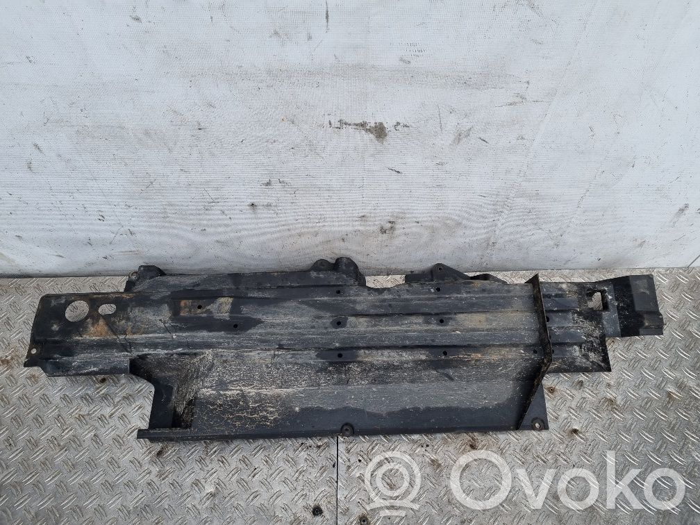 Placa protectora del centro/medio   EH6456343,EH64561B0