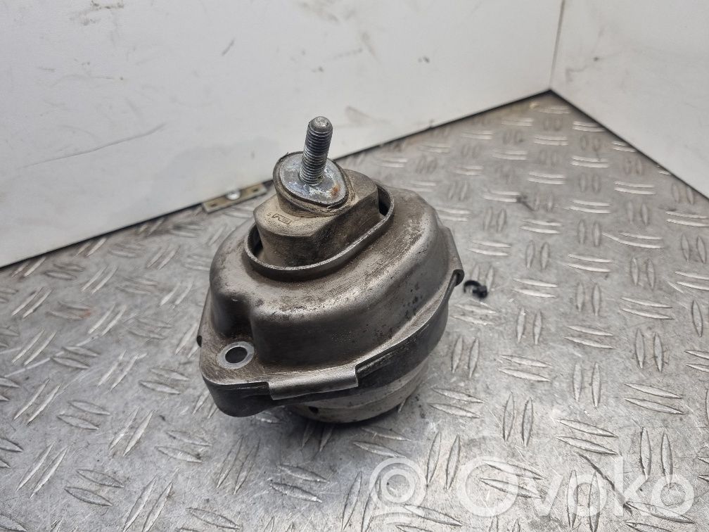 BMW X5 E53 Engine mount bracket 