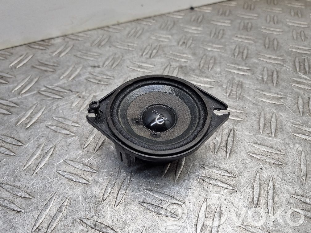 Audi A8 S8 D3 4E Panel speaker 