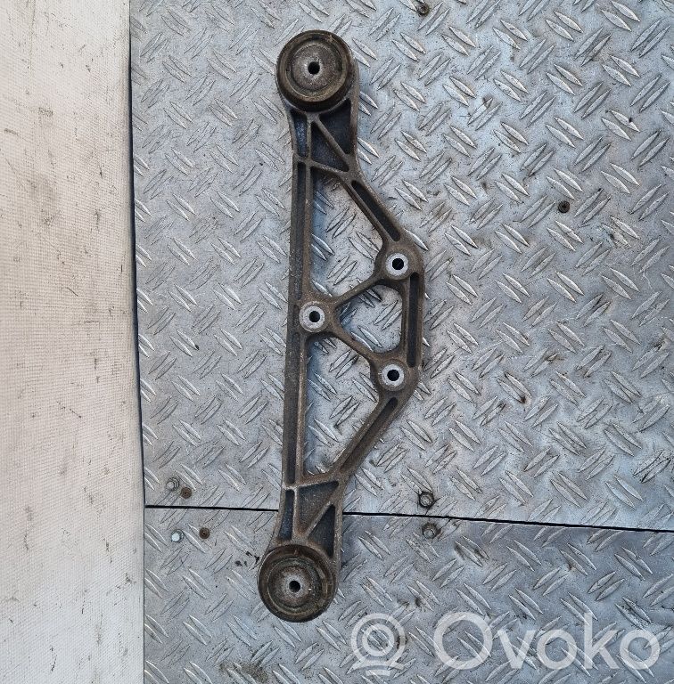 Audi A8 S8 D3 4E Rear differential/diff mount bracket 