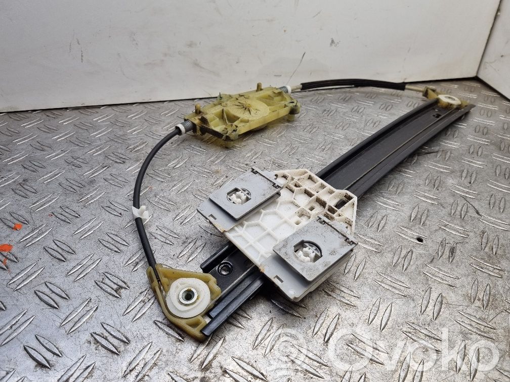 Mechanizm podnoszenia szyby tylnej bez silnika   4F0839462B