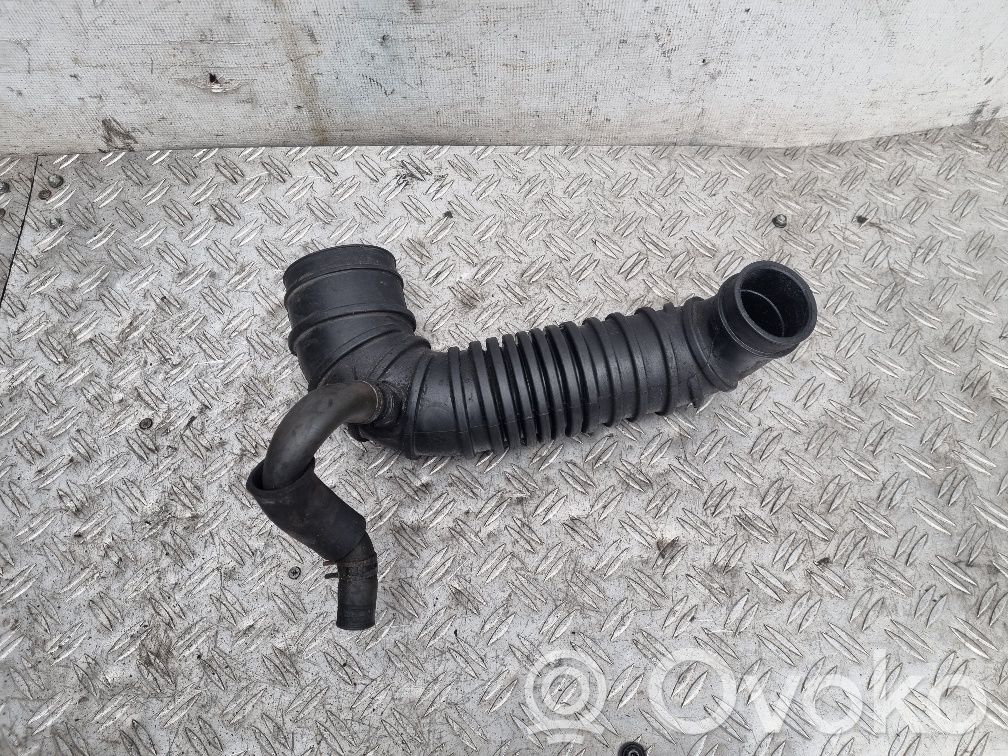 Mitsubishi Pajero Oro vamzdis į turbiną 