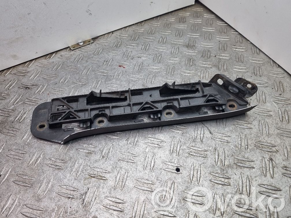 Volkswagen Touran I Front bumper mounting bracket 