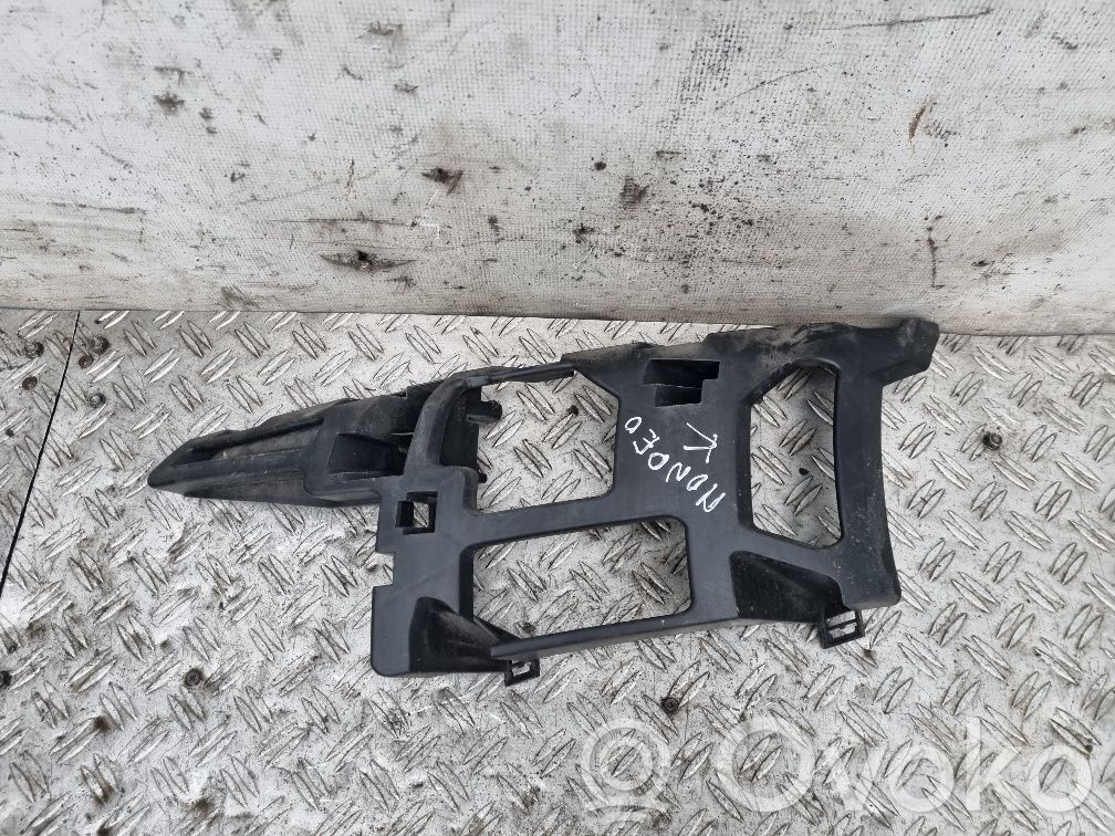 Ford Mondeo MK IV Front bumper mounting bracket 